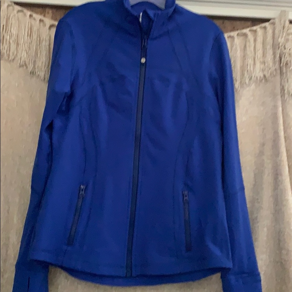 Lulu define jacket